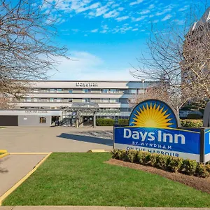 Days By Wyndham On The Harbour 3* Victoria