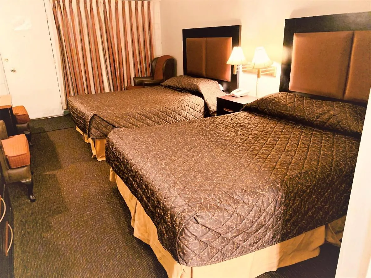 Red Carpet Inn & Suites Calgary Motel